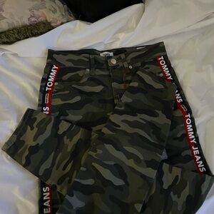 Tommy Jeans Camouflage Pants